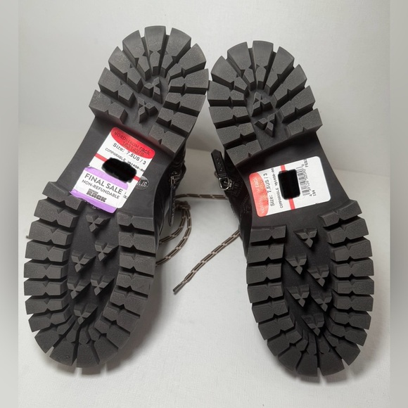 Gucci Black Combat Boots with Chunky Sole, Zipper and Lace-Up Design, 37.5EU - Picture 11 of 11